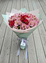 Букет цветов из:  Альстромерии в Койгородке