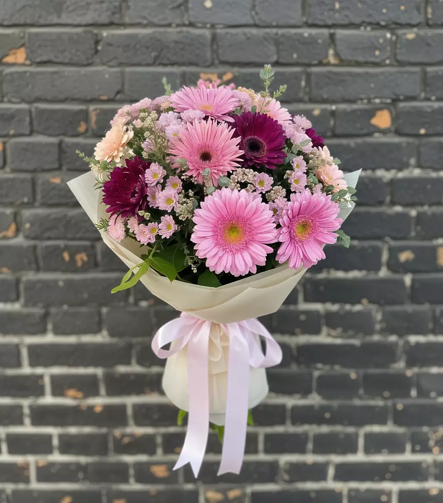 Букет цветов из: Герберы и Хризантемы в Койгородке