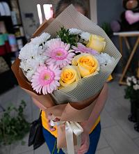 Букет цветов из:  Герберы, Розы и Хризантемы в Койгородке