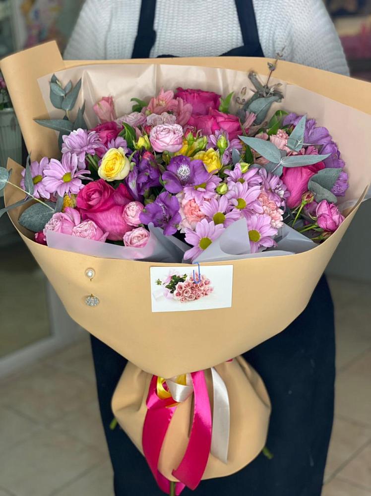 Букет цветов из: Хризантемы, Гвоздики и Альстромерии в Койгородке