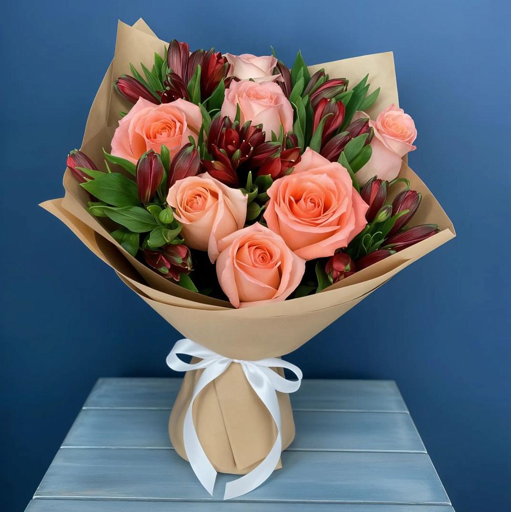 Букет цветов из: Розы и Альстромерии в Койгородке