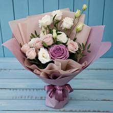 Букет цветов из:  Розы и Лизиантусы в Койгородке