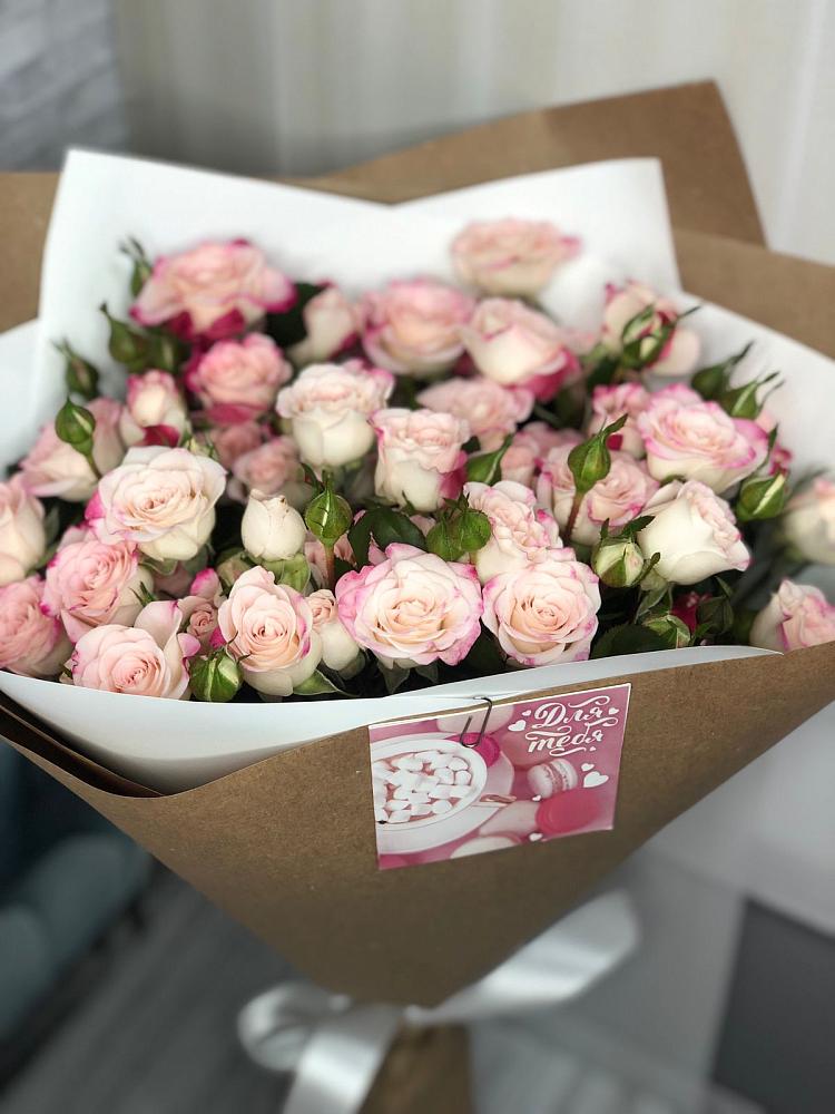 Букет цветов из: Розы в Койгородке