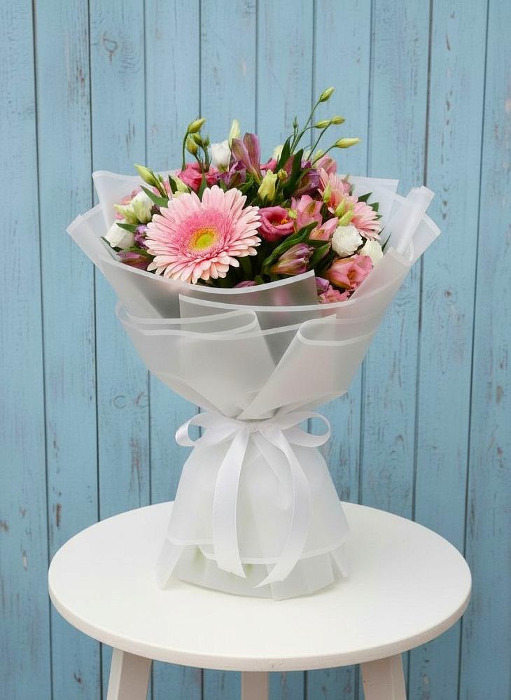 Букет цветов из: Герберы, Альстромерии и Лизиантусы в Койгородке